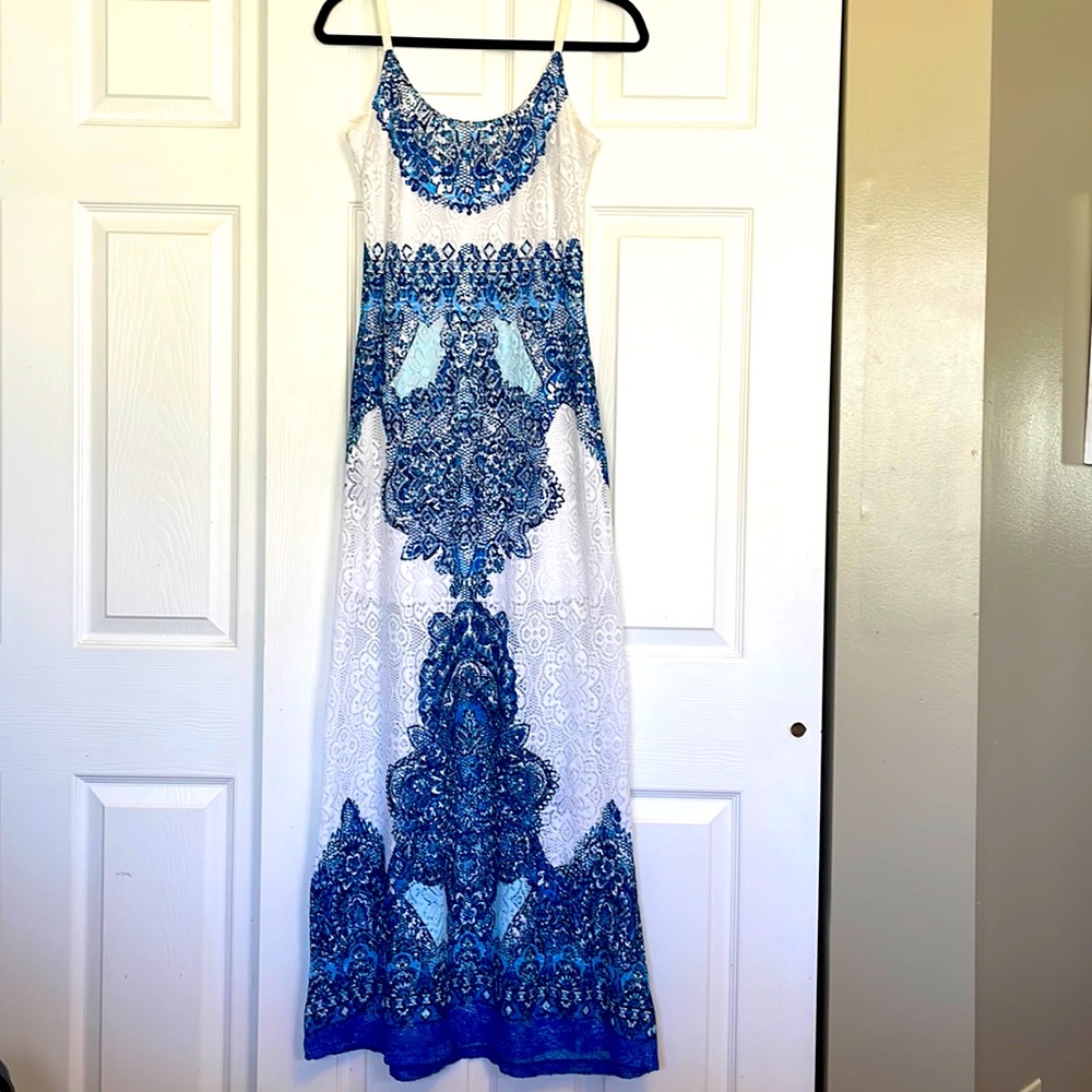 Windsor size small maxi dress